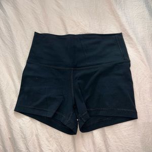 Aritzia TnAction 3 inch Bike Shorts in black